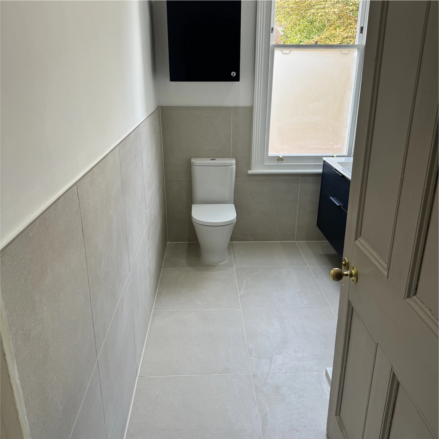 marble tile bathroom